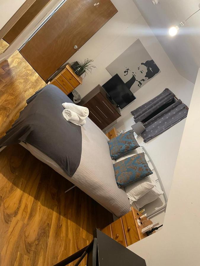 Sw16 Norbury Guesthouse London Exterior photo