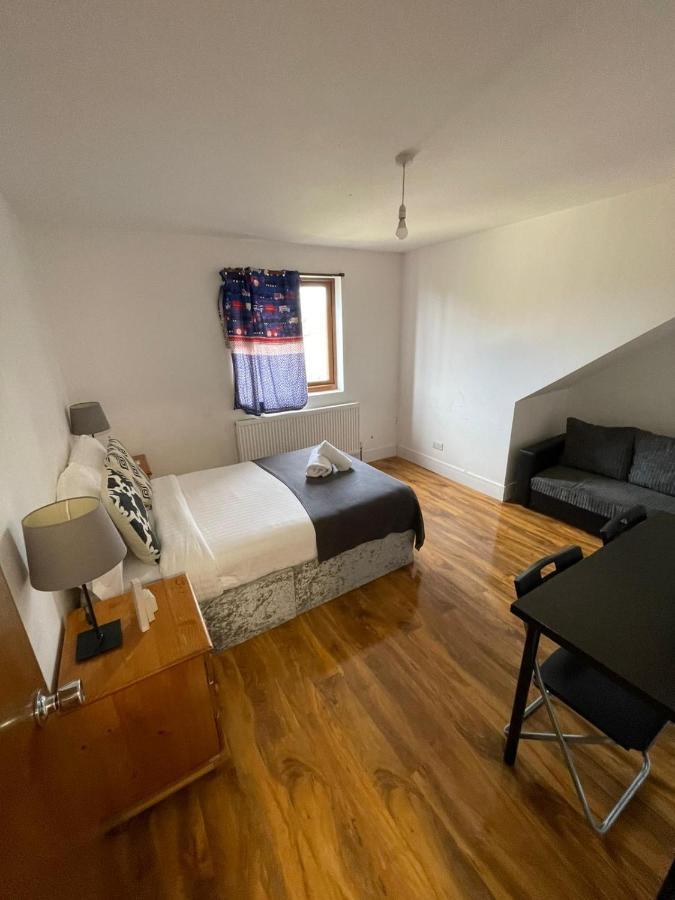 Sw16 Norbury Guesthouse London Exterior photo