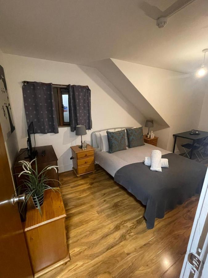 Sw16 Norbury Guesthouse London Exterior photo